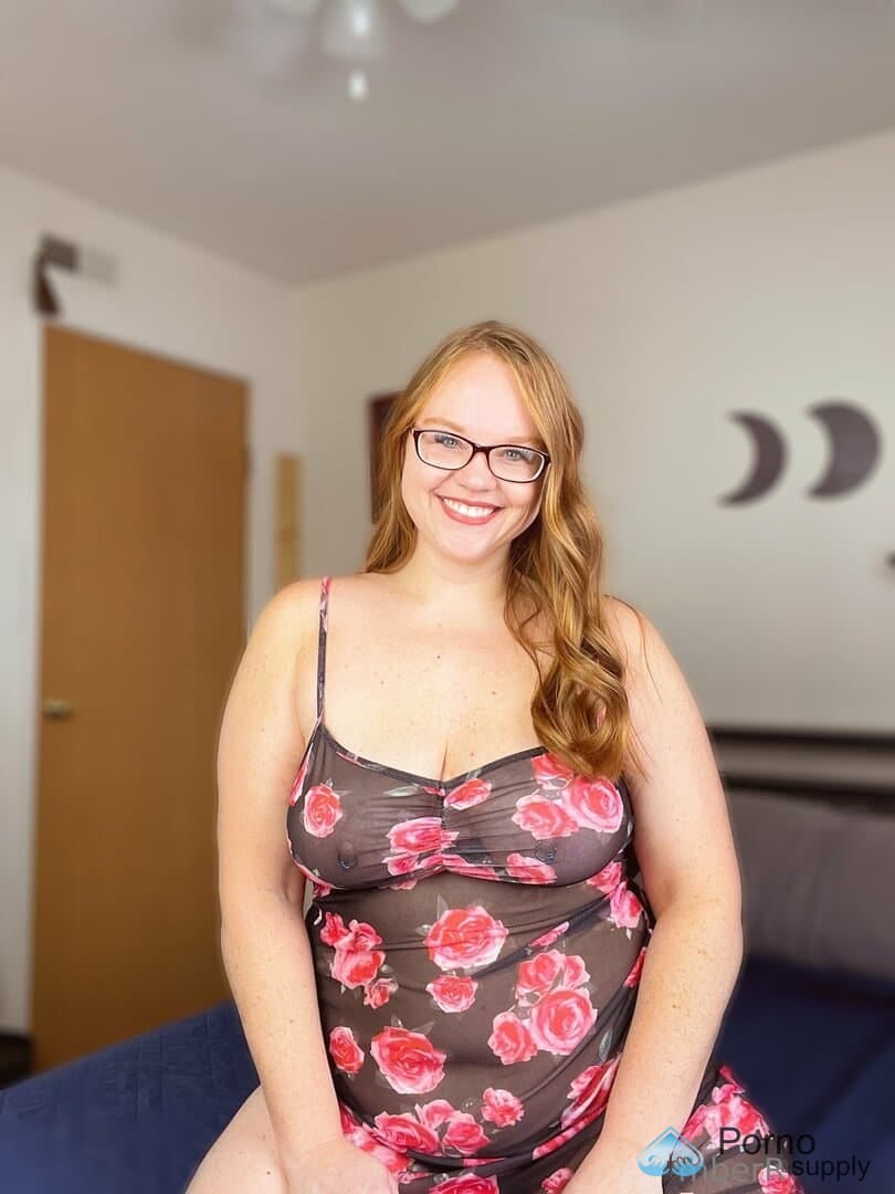 EmmberRosalynnude curvessensual beauty